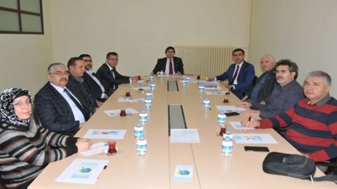 İL İNSAN HAKLARI KURULU  VALİ YARDIMCISI DR. ADEM USLU BAŞKANLIĞINDA TOPLANDI