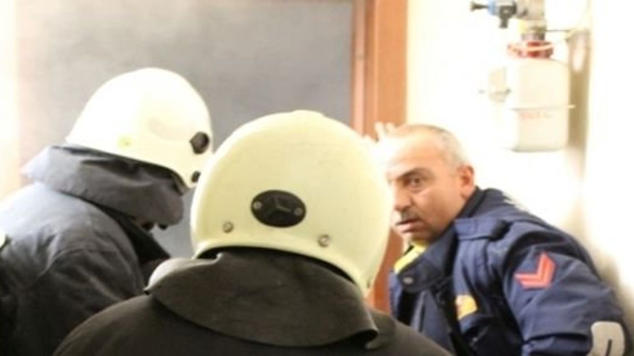 Afyon’da Doğalgazlı Binada Çıkan Yangın Korkuttu
