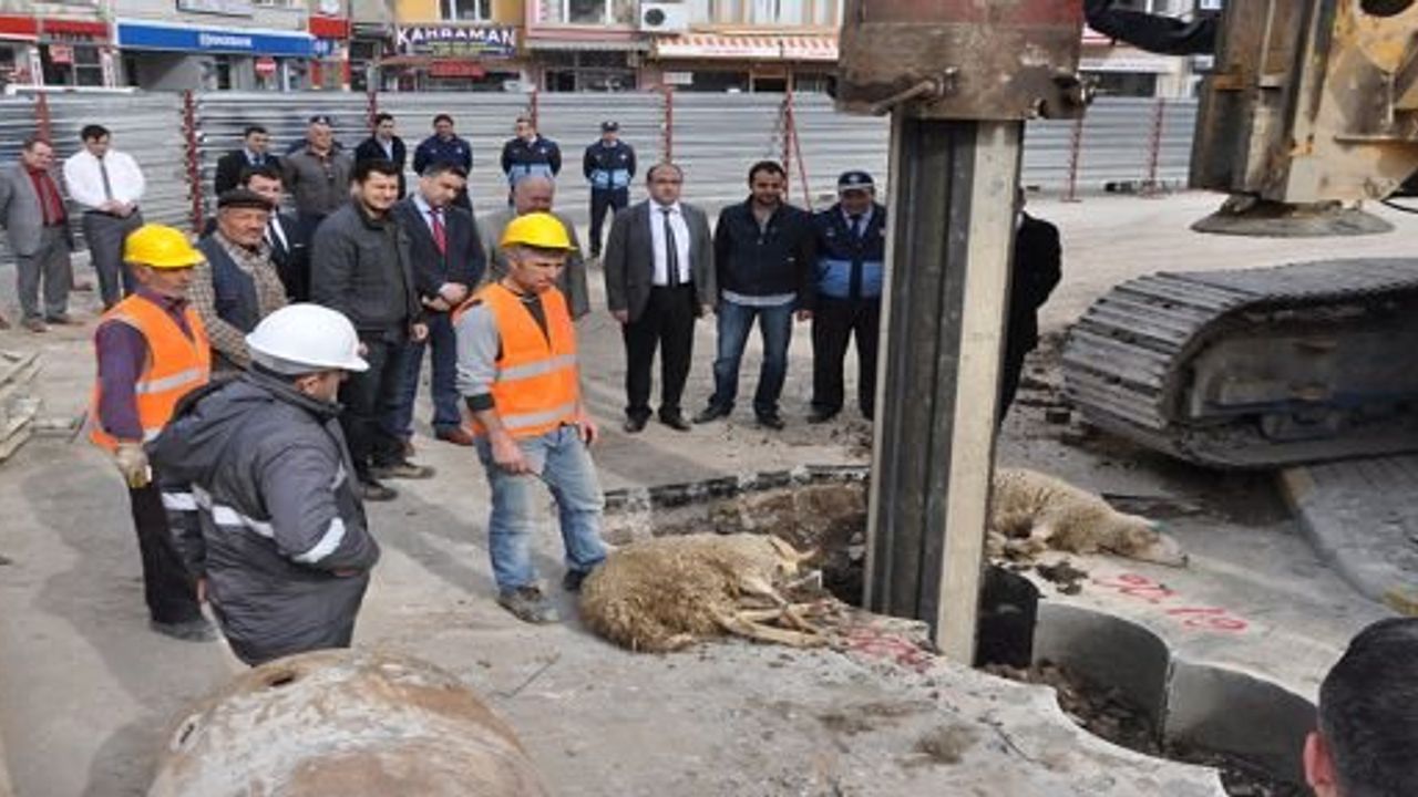 BAŞKAN ÇÖL "MODERN BİR SANDIKLI İÇİN ÇALIŞIYORUZ"