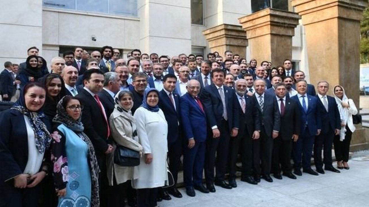 Özkal, “İş dünyamız İran’la ticareti geliştiriyor.”