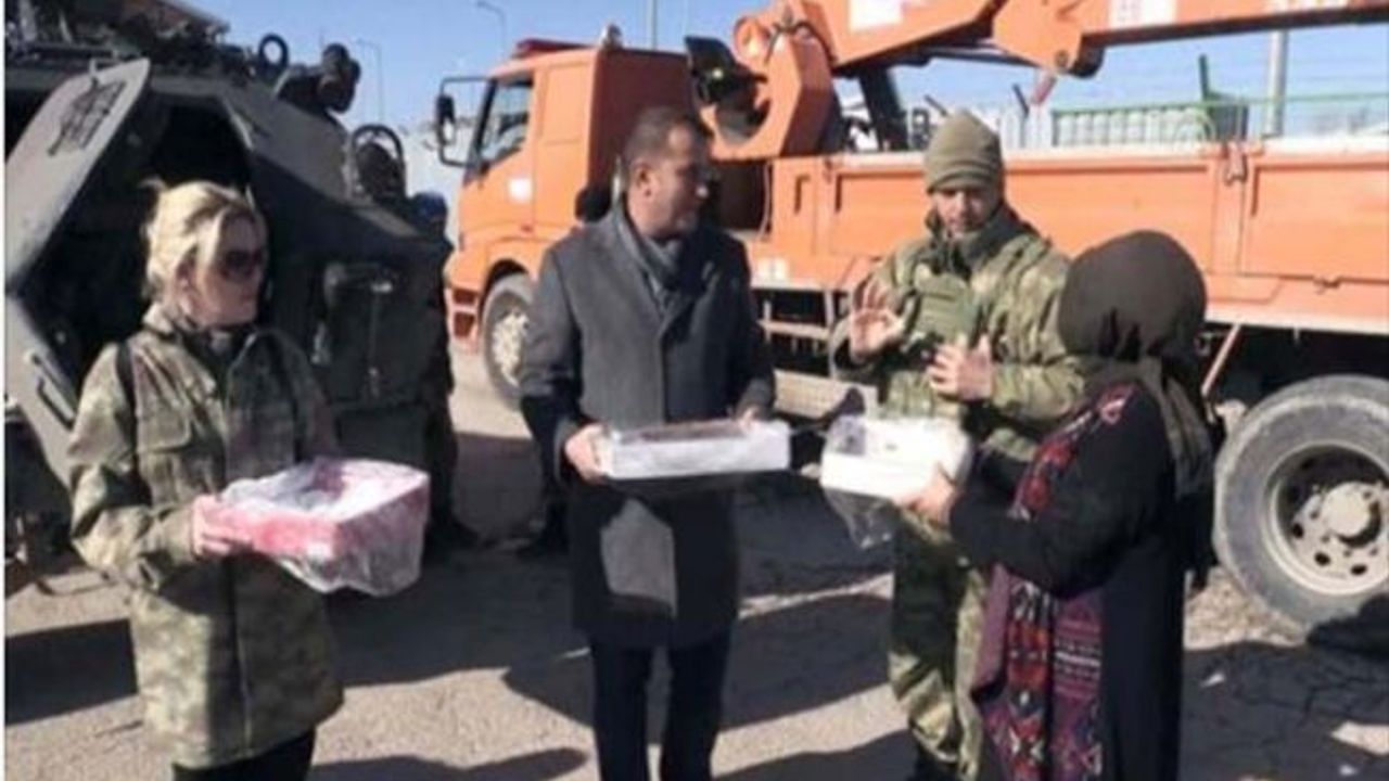 Afyon Milli Birlik Sınır'da ağızları tatlandırdı