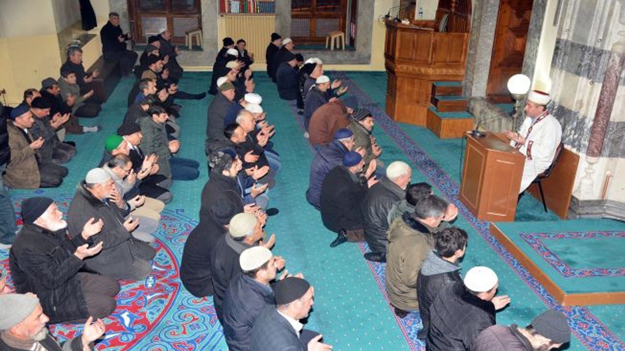 Mehmetçik'e zafer, şehitlere ruhaniyet duası ettiler