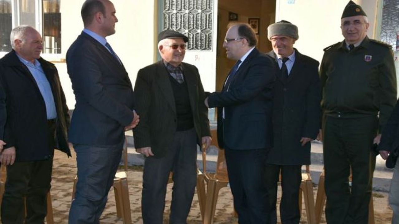 Vali Tutulmaz İscehisar İlçemizdeki Şehit Ailelerini Ziyaret Etti.