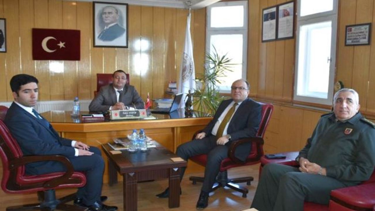 Vali Tutulmaz Kasaba ve Köy Ziyaretlerinde Bulundu.
