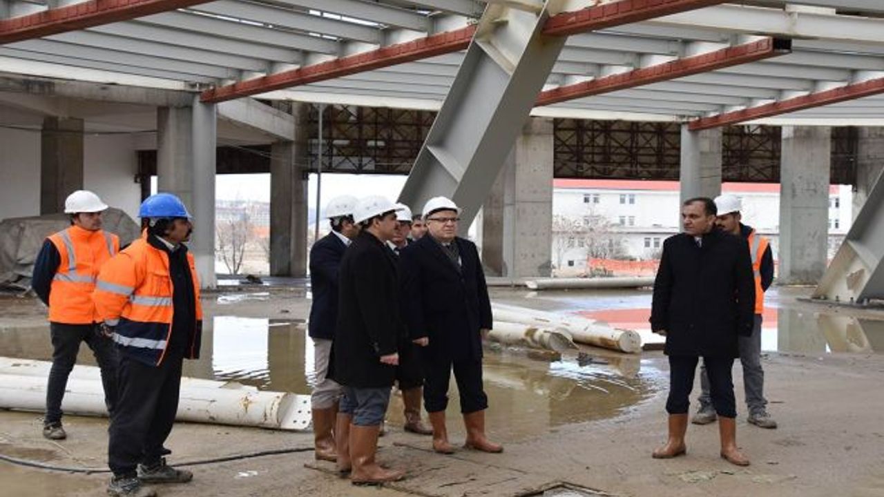 Vali Tutulmaz Müze İnşaatı ile diğer çalışmaları inceledi