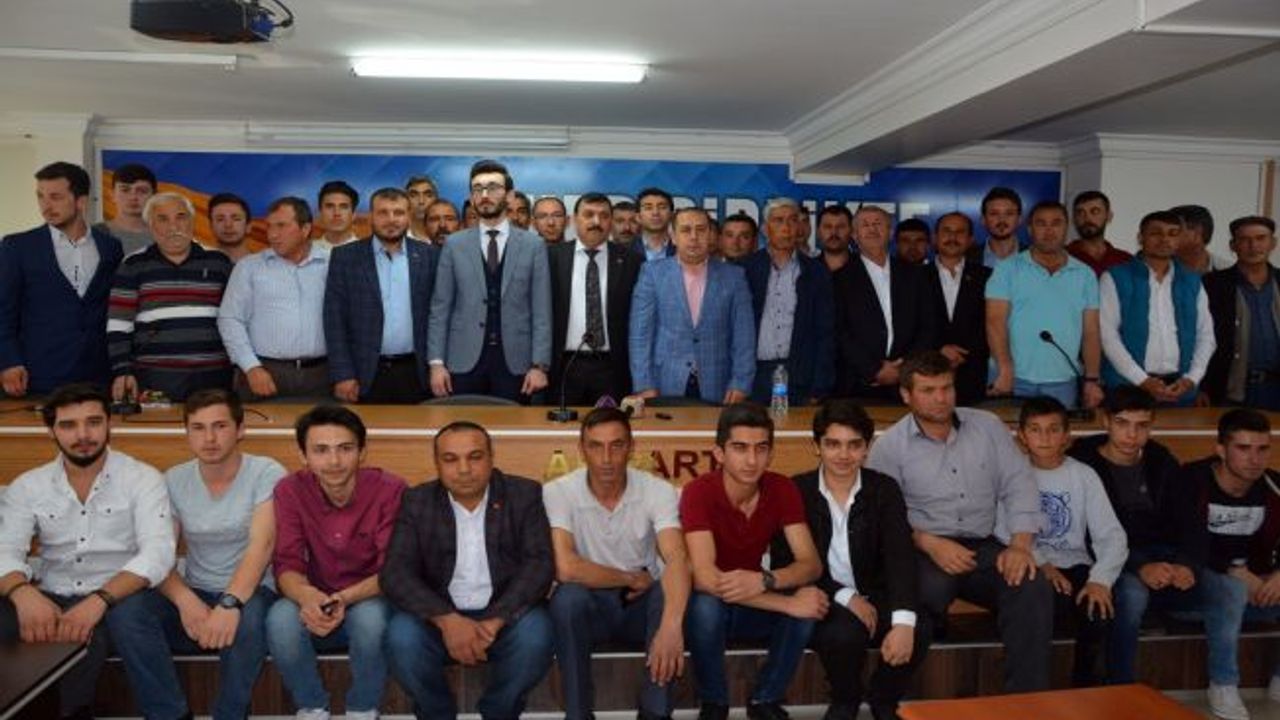 Ak Parti aday adayları tek tek açıklanıyor