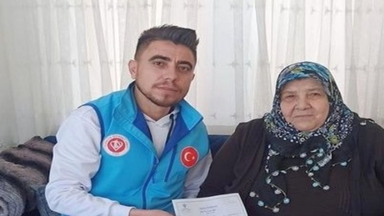 Umre ziyareti için biriktirdiği parayı depremzedelere bağışladı