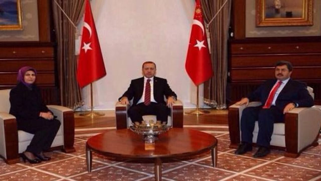 MİLLETVEKİLİ ÖZKAYA VE EŞİ CUMHURBAŞKANI ERDOĞAN’I MAKAMINDA ZİYARET ETTİ