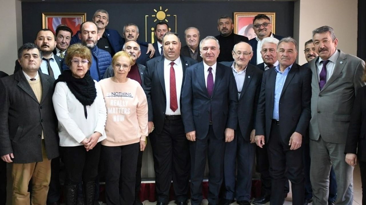 Mustafa Enis Arabacı ilçe başkanları ile buluştu