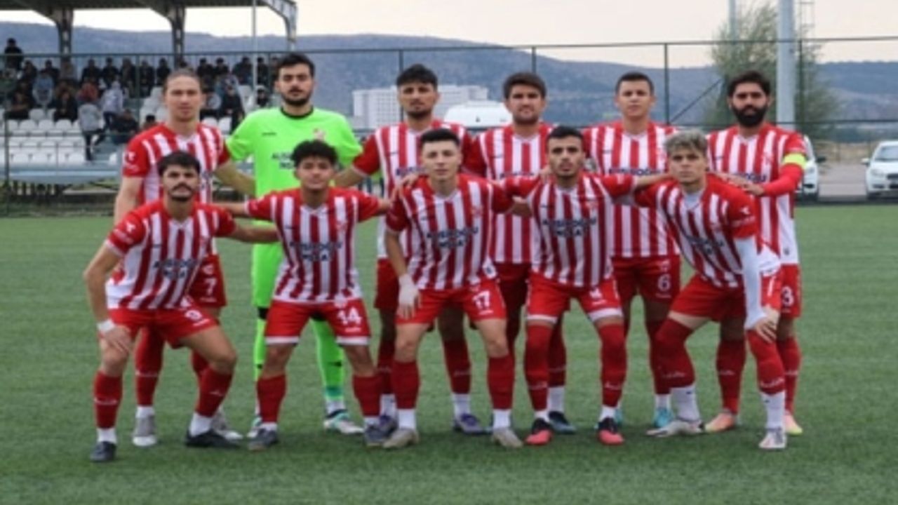Emirdağspor sezonu 21 galibiyet, 1 mağlubiyetle tamamladı