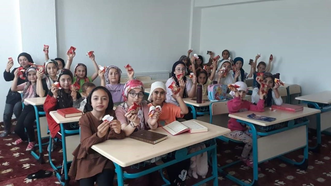 Kız öğrencilere  'Mahramiyet' konulu eğitim verildi.