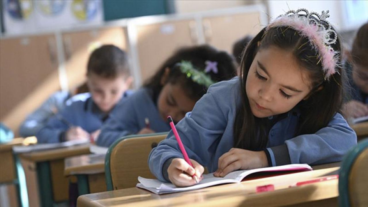 Türkiye'de Eğitim Harcamaları Üç Kat Arttı!
