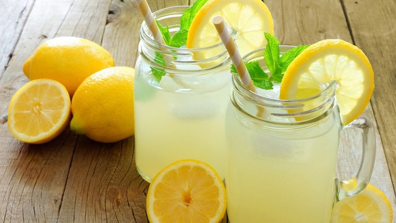 Resmi Gazete’de Yayımlandı: Limon Suyu Görünümlü Ürünlerin Satışı Yasaklandı
