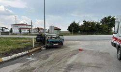 Emirdağ’da kamyon ile otomobilin çarpıştığı kazada 1 kişi yaralandı.