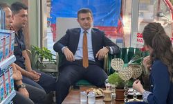 Bilici yeni açılan eczaneyi ziyaret etti