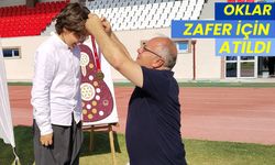 Oklar Zafer İçin Atıldı