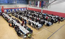 Afyonkarahisar Gençlik Merkezinde 400 kişinin katılımıyla iftar programı düzenlendi