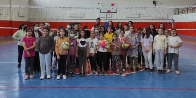 İscehisar’da GSB Spor Okulları devam ediyor