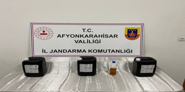 Jandarma kaçak içki ele geçirdi