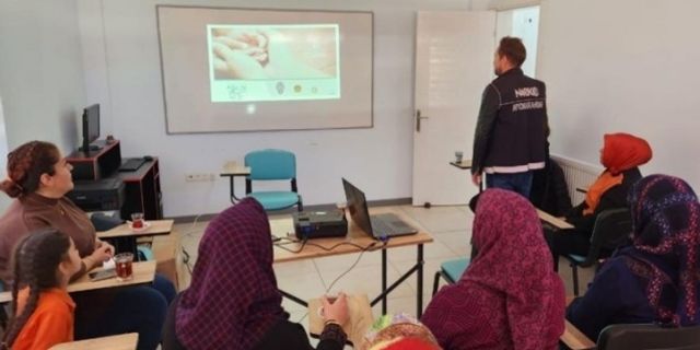 Kadın, genç ve muhtarlara yönelik uyuşturucu ile mücadele semineri verildi
