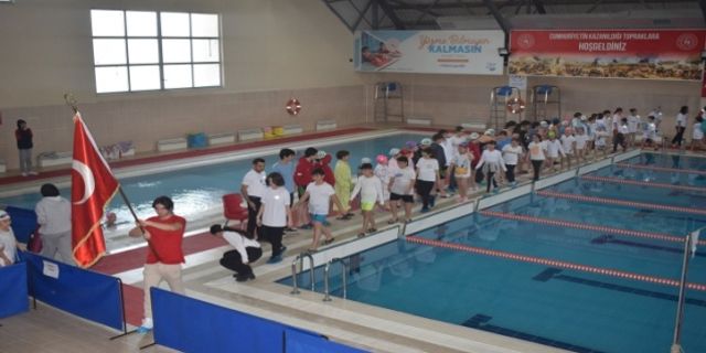 Okul Sporları Yüzme Müsabakaları tamamlandı