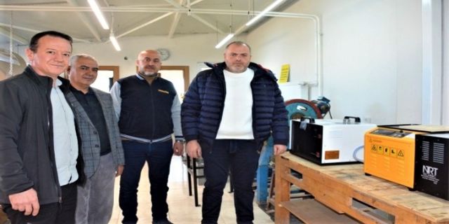 İş Adamı Halil Alimoğlu İscehisar Meslek Yüksek Okuluna Cihaz Desteği sağladı.