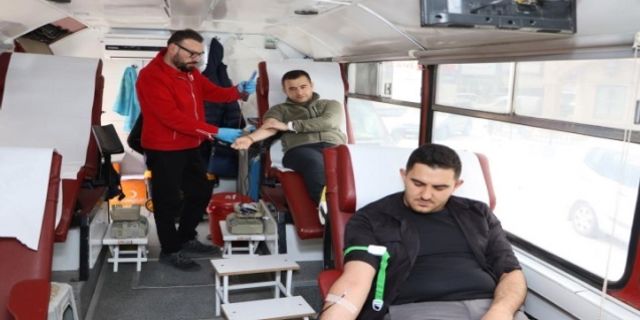 Kızılay’ın kan bağışına kaymakamdan destek
