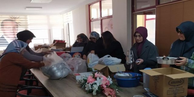 Sandıklı AK Parti Kadın Kolları Sıcak Sofralarda