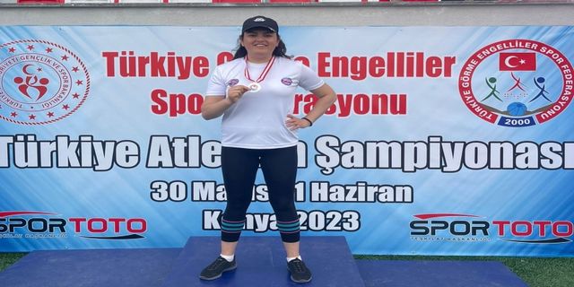 Kübra Saltık atletizm şampiyonasında Türkiye ikincisi oldu