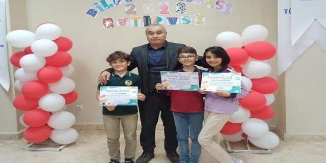Sandıklı Miralay Reşatbey İlkokulu bilgi yarışmasında birinci oldu