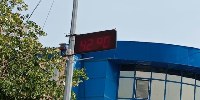 Termometreler 42 dereceye gösterdi
