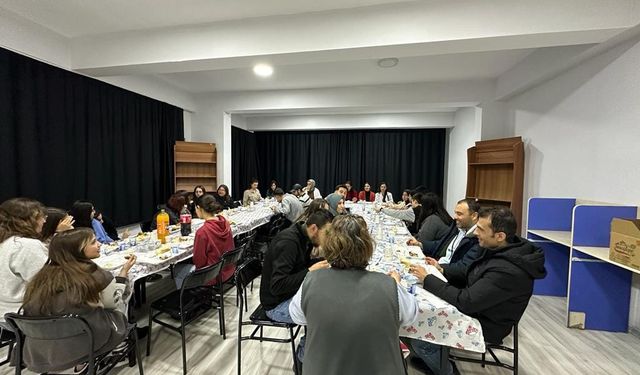 Emirdağ Belediyesi LGS ve TYT sınav grubu öğrencilerini unutmadı