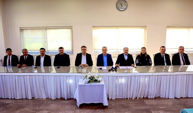 Afyon'un Eski Bakanı Eroğlu,  Cumhur İttifakı'na Tam Destek Çağrısı Yaptı