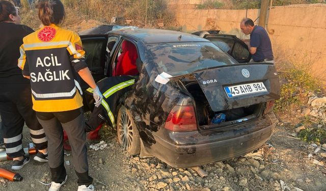 Menfeze düşen otomobilde 1 kişi öldü, 4 kişi yaralandı